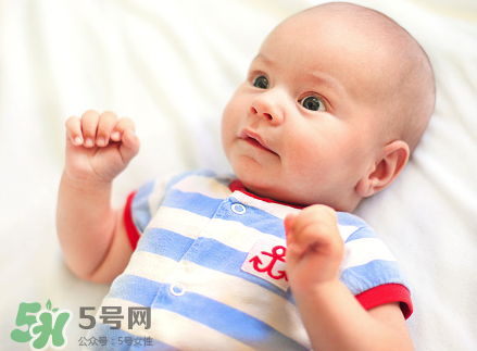 女寶寶洗澡注意些什么？女寶寶洗澡的特殊要求