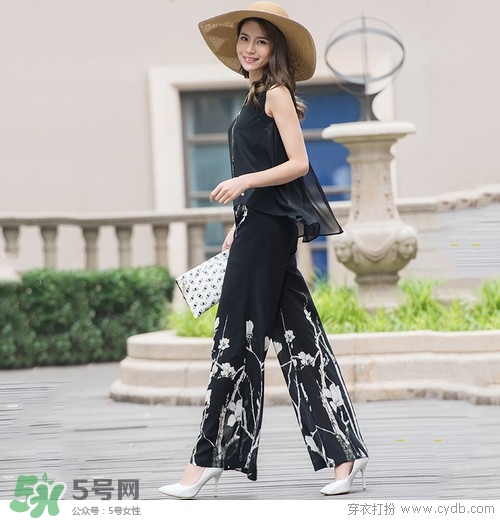 8月份穿什么衣服？八月份穿衣搭配