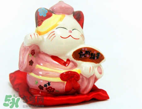 招財(cái)貓起源于哪個國家？招財(cái)貓?jiān)趺磾[放