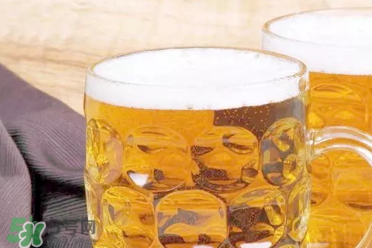 啤酒打開了隔夜還能喝嗎？喝隔夜的啤酒有什么危害？