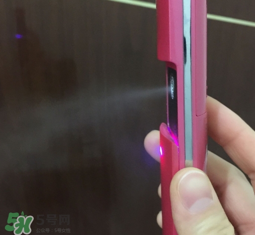 補水儀可以帶水充電嗎？補水儀怎么充電