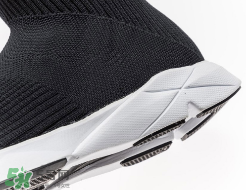 reebok sock runner ultraknit銳步超長襪子鞋多少錢？