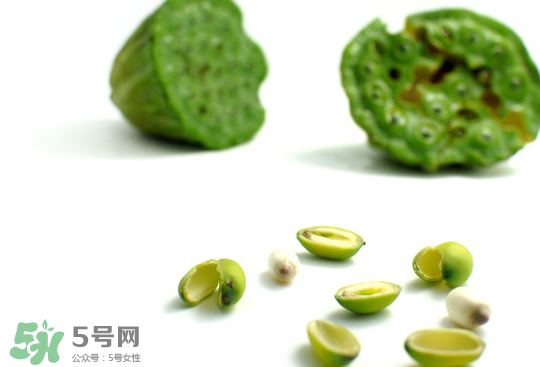 蓮蓬子中間的芯能吃嗎？蓮蓬子的功效與作用