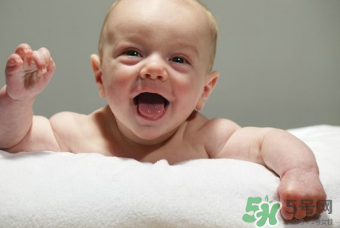 新生兒母乳喂養(yǎng)腹瀉需要換奶粉喂嗎？
