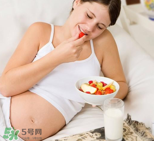 孕婦吃甜食寶寶會頭大嗎？孕期吃甜食寶寶會頭變大嗎？