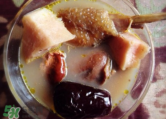 榴蓮殼煲雞湯殼能吃嗎？榴蓮殼煲雞湯殼好喝嗎？
