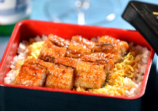 鰻魚飯?jiān)趺闯裕咳毡决狋~飯的做法
