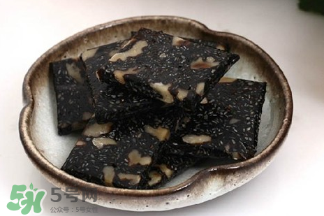 哺乳期吃阿膠對寶寶有影響嗎？哺乳期能不能吃阿膠？