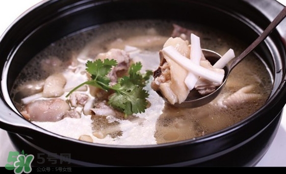 椰子雞屬于什么菜系？椰子雞要什么配料