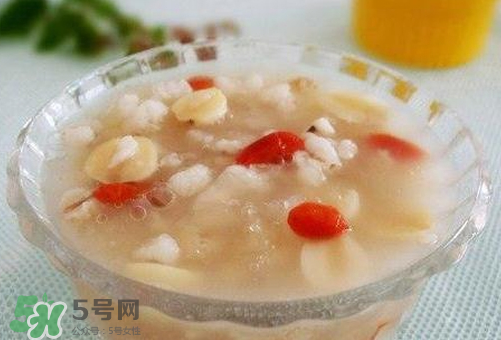 新鮮蓮子可以煮粥嗎？蓮子熬粥需要去芯嗎？