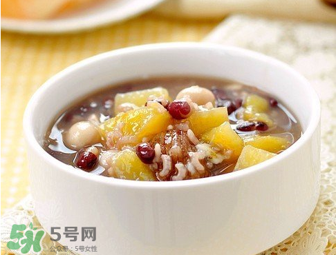 新鮮蓮子可以燉湯嗎？新鮮蓮子怎么煲湯？