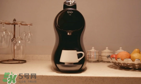 辦公室小野用的什么咖啡機(jī)？onecup膠囊咖啡機(jī)介紹