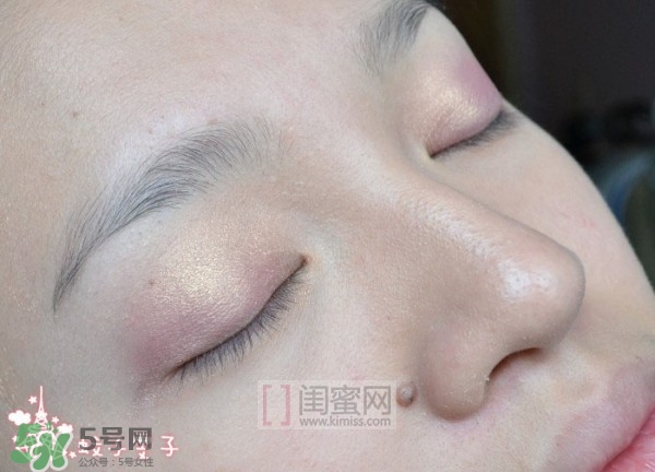 nars吉隆坡眼影怎么畫？nars吉隆坡雙色眼影畫法圖解