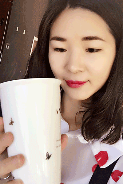 蘭蔻搖搖染唇液怎么樣？蘭蔻搖搖染唇液掉色嗎？
