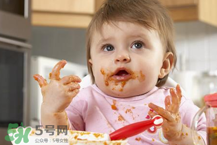 輔食添加過早的危害？為什么不能過早的添加輔食？