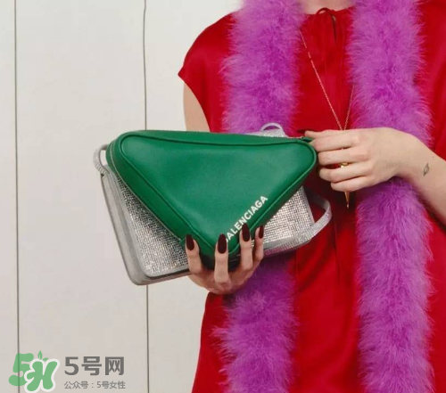 balenciaga三角形包包多少錢？巴黎世家三角包包專柜價(jià)格