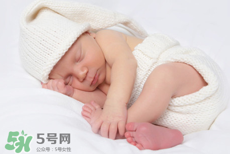 嬰兒吐奶和氙氣有關(guān)系嗎？氙氣會影響嬰兒吐奶嗎？