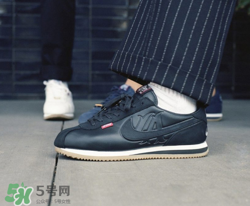 mister cartoon與nike cortez45周年聯(lián)名鞋子多少錢？