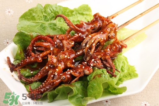 鐵板魷魚怎么做好吃？鐵板魷魚使用了什么香料