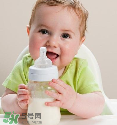 如何戒夜奶寶寶不痛苦？寶寶如何戒夜奶？