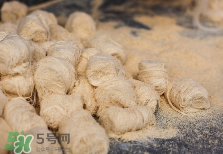 龍須糖多少錢一盒？龍須酥和龍須糖的區(qū)別
