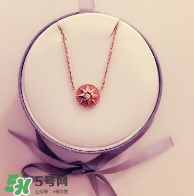 迪奧羅盤項(xiàng)鏈意義是什么？dior迪奧羅盤項(xiàng)鏈有什么寓意？