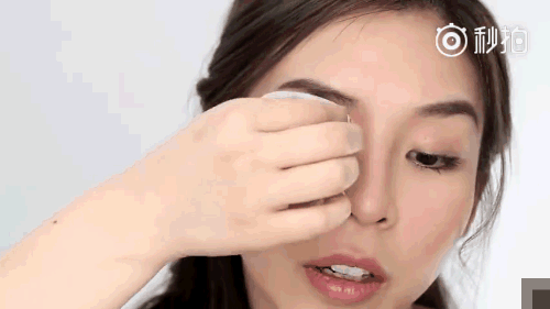 眼影貼怎么用？眼影貼使用方法