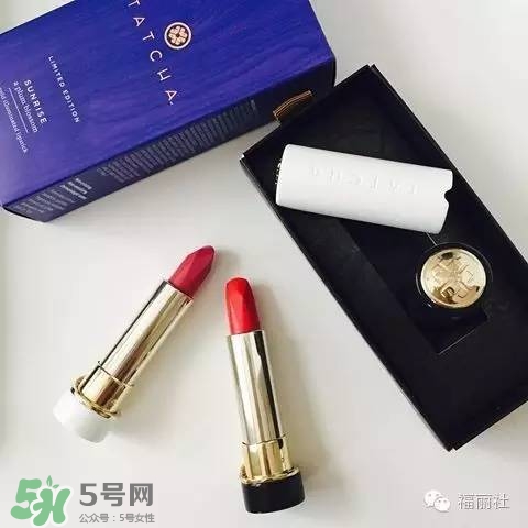 tatcha梅子粉好看嗎？tatcha白管口紅梅子粉試色