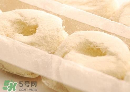 做龍須糖麥芽糖怎么熬？龍須酥怎么吃