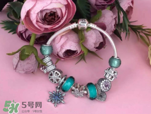 潘多拉手鏈好還是手鐲好？pandora手鏈和手鐲哪個比較好看？