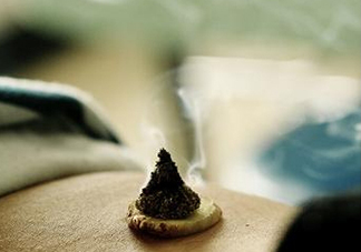 三伏貼和三伏灸哪個(gè)效果好？三伏貼和三伏灸對比