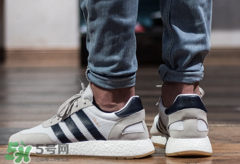 adidas iniki runner上腳效果怎么樣？阿迪達斯復古跑鞋好看嗎？