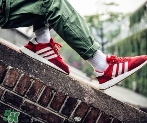 adidas iniki runner怎么樣？阿迪達斯iniki評測