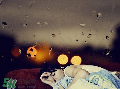 艾灸貼可以去濕氣嗎？貼艾灸貼能去濕氣嗎？