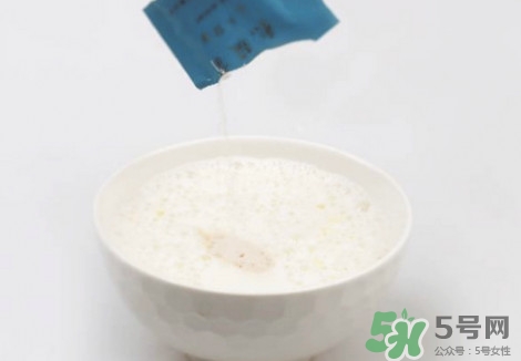用酸奶機(jī)怎么做酸奶？自制酸奶怎么做好吃