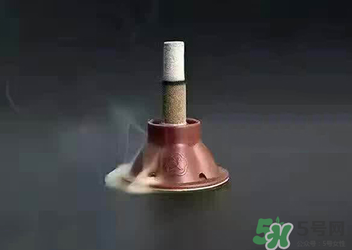艾艾貼貼后出現(xiàn)水泡怎么回事？艾艾貼后有水泡怎么辦？