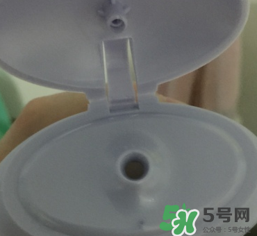 eve女性護(hù)理液粉色瓶和藍(lán)色瓶有什么區(qū)別？