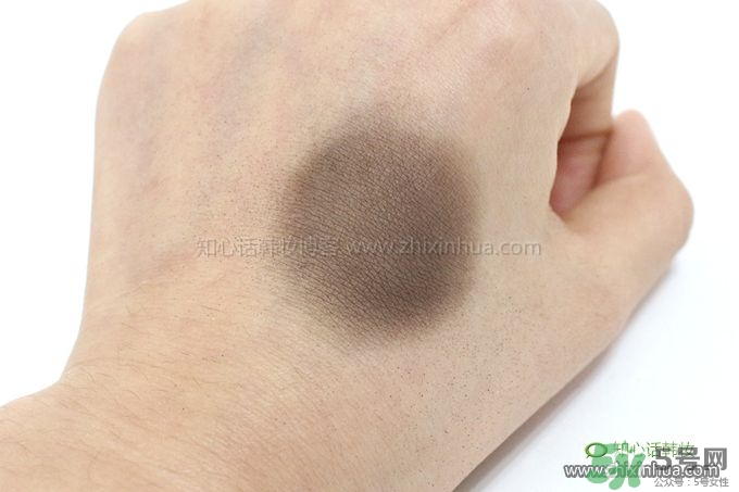 呂發(fā)際線粉怎么用？呂發(fā)際線粉氣墊陰影粉怎么卸