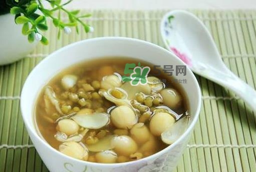 三伏天可以喝綠豆湯嗎？三伏天是喝綠豆湯還是喝生姜水？
