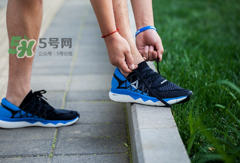 reebok floatride run腳感怎么樣？銳步floatride跑鞋測評