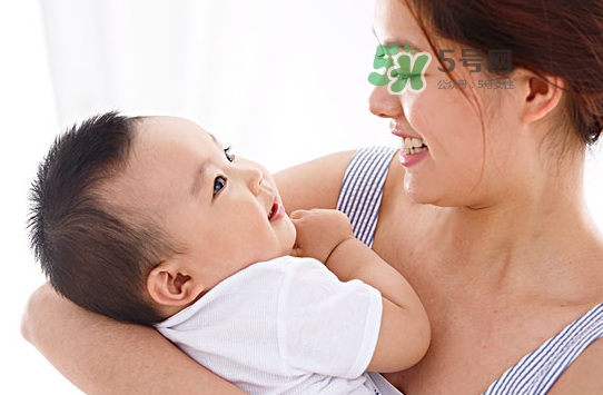 剖腹產(chǎn)后催乳按摩方法 剖腹產(chǎn)怎么催乳好？