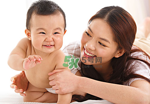剖腹產(chǎn)后催乳按摩方法 剖腹產(chǎn)怎么催乳好？