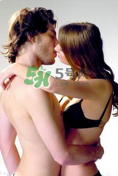 白酒加可樂是春藥？白酒加可樂喝了會(huì)怎樣？