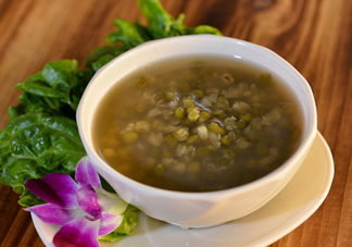 三伏天可以喝綠豆湯嗎？三伏天是喝綠豆湯還是喝生姜水？