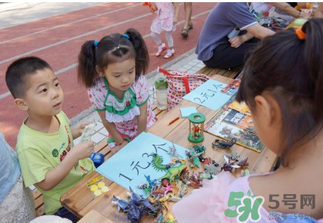 寶寶不去幼兒園怎么辦？寶寶不去幼兒園哭鬧怎么勸導(dǎo)？