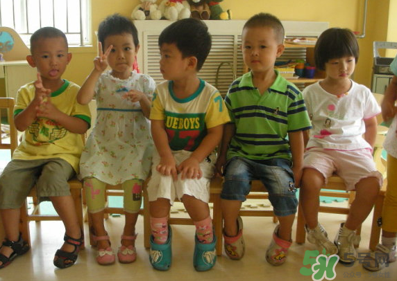 寶寶不去幼兒園可以嗎？寶寶可以不上幼兒園嗎？