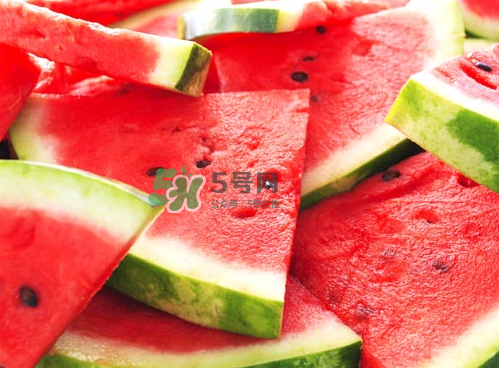三伏天坐月子可以吃西瓜嗎？三伏天坐月子吃西瓜好嗎？
