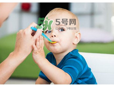 寶寶沒長牙能吃面條嗎？寶寶沒長牙能不能喂面條？