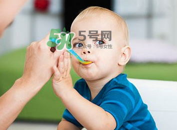 寶寶什么時候可以吃油？寶寶能吃油嗎？