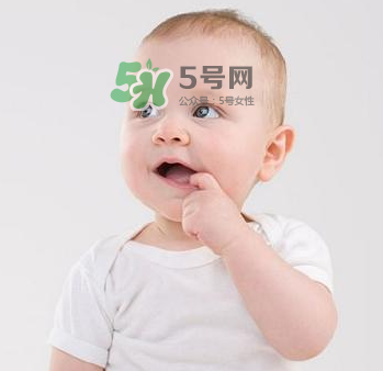寶寶什么時候可以吃油？寶寶能吃油嗎？
